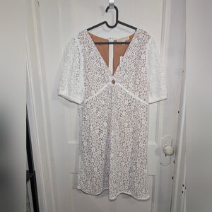 NWT Michael Kors White Floral Lace Dress in Size 16